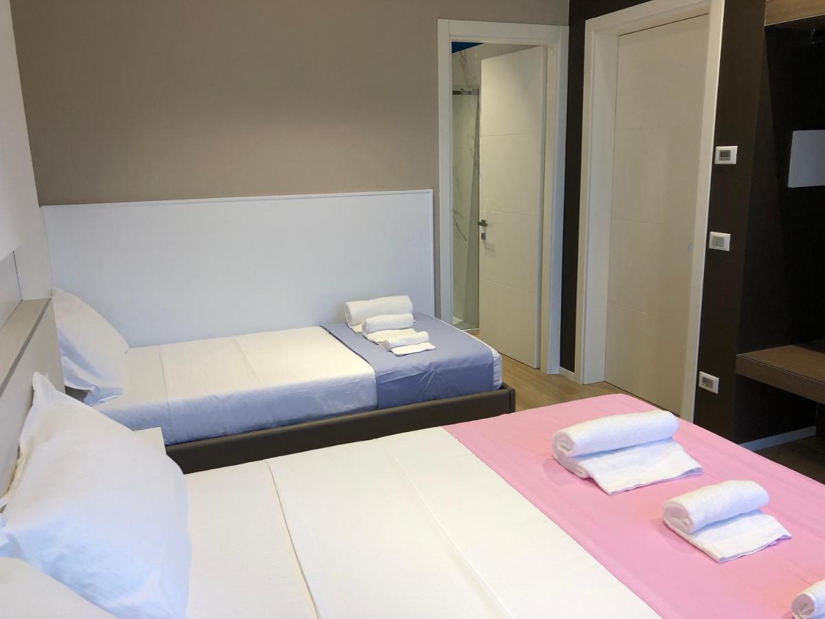 Approdo Residence 西维尔诺瓦·马尔凯 外观 照片